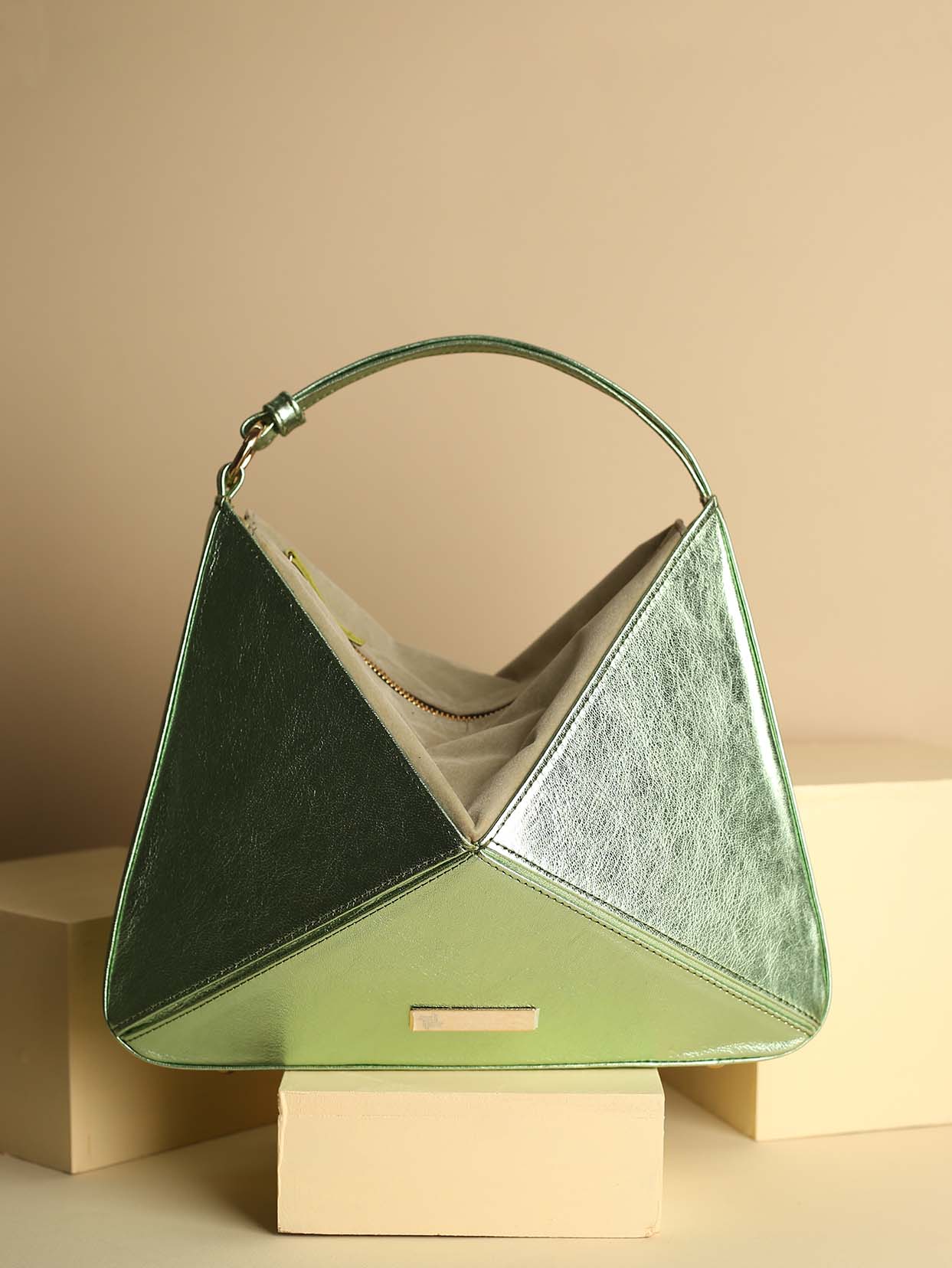 All Handbags – Haafi Pakistan